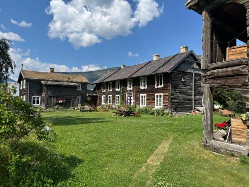 Lom House | Kvaale Gard