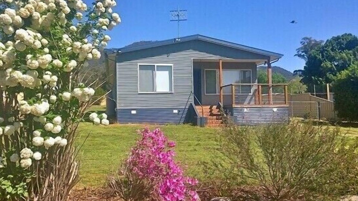 Tawonga House | KVH PANORAMA GUEST HOUSE