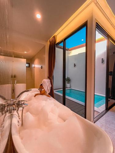 Phasi Charoen Hotel | KVILLA