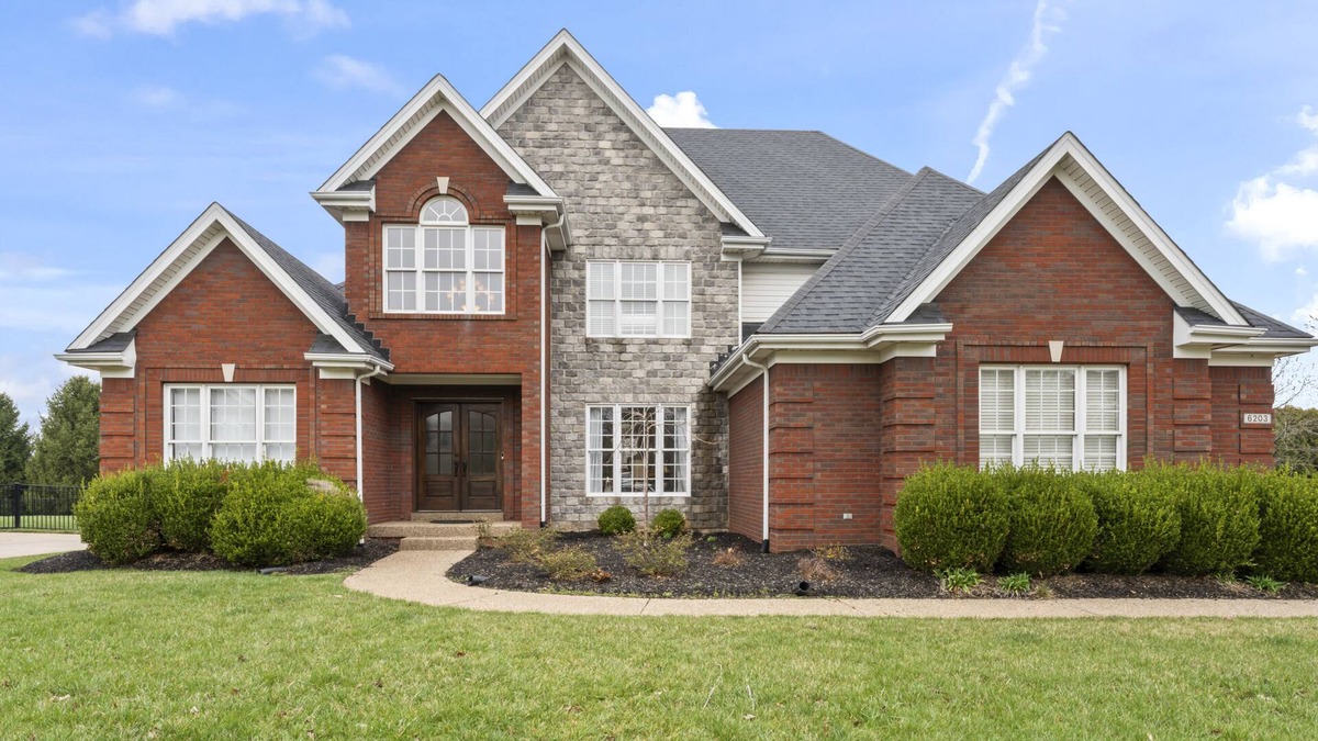 Prospect House | KY Derby & PGA 2024 Rental- 5 mins to shopping, 20 mins to PGA & Derby