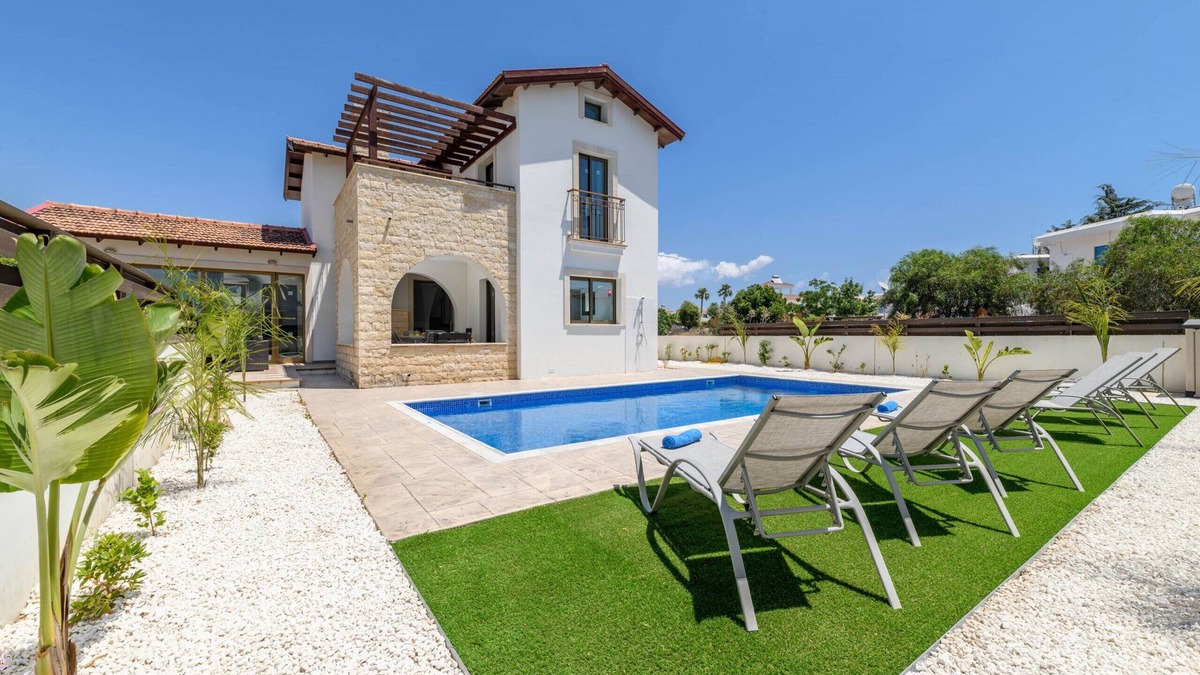 Ayia Thekla Villa | Kymma Villa #12 - Charming Ayia Thekla Getaway