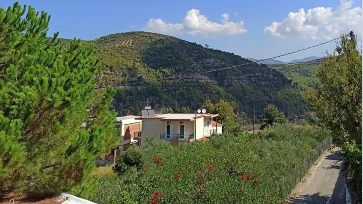 Lepreo House | Kyparissía Karyes Home