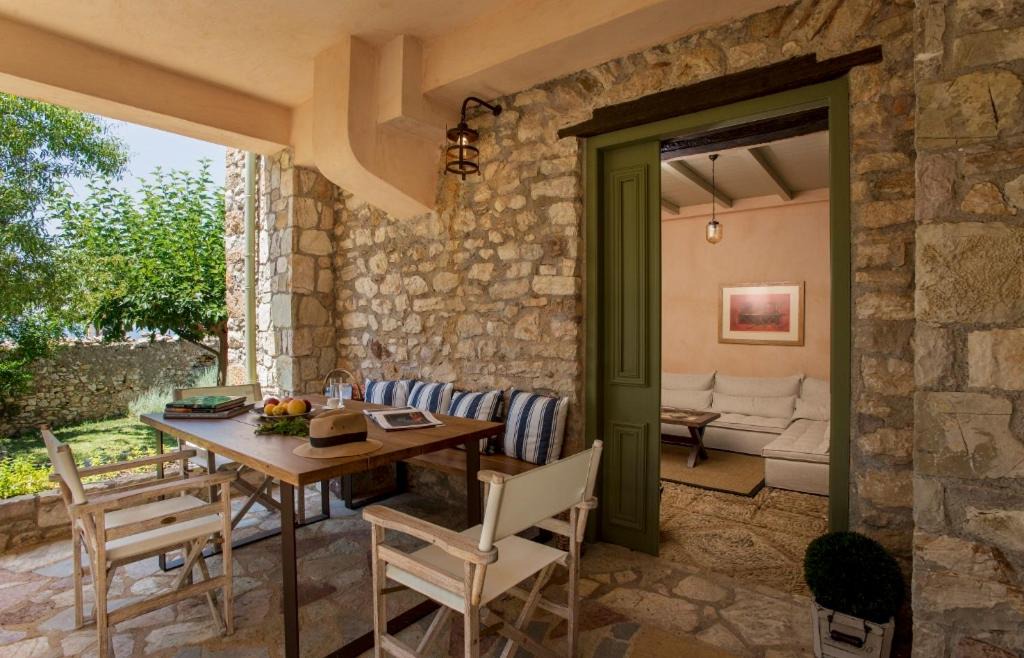 Kiparissia House | Kyparissia Old Town Lodge with amazing sea view