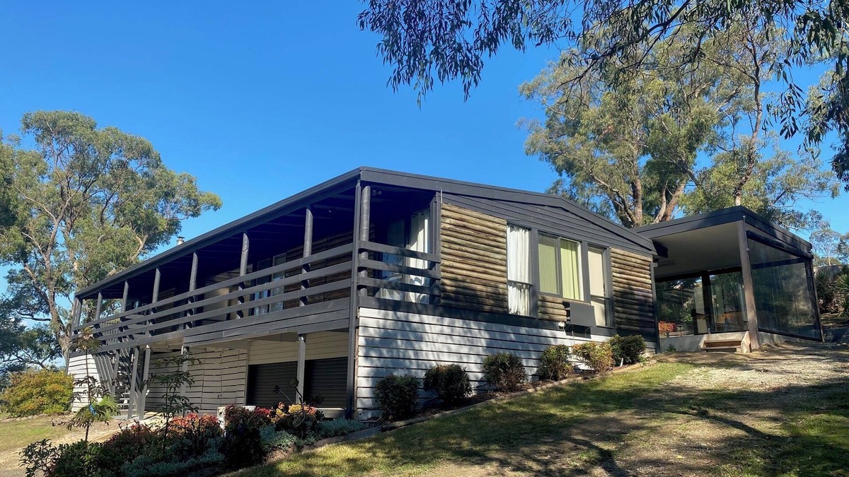 Yarra Junction House | Kyraburt Retreat in the Yarra Valley