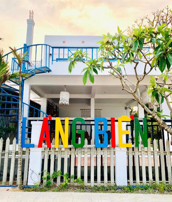 Son Tinh Hotel | Làng biển Homestay