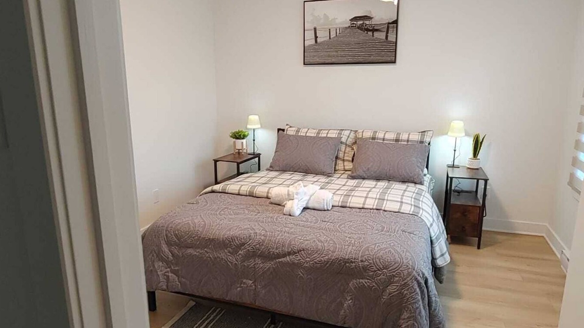 Salaberry De Valleyfield House | L'Éclat de Valleyfield - A peaceful stay