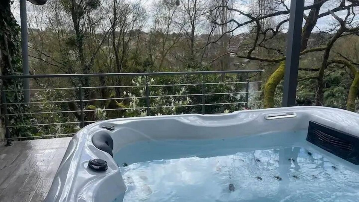 Thouars House | L’Écrin de Verdure - Pavillon avec SPA privatif