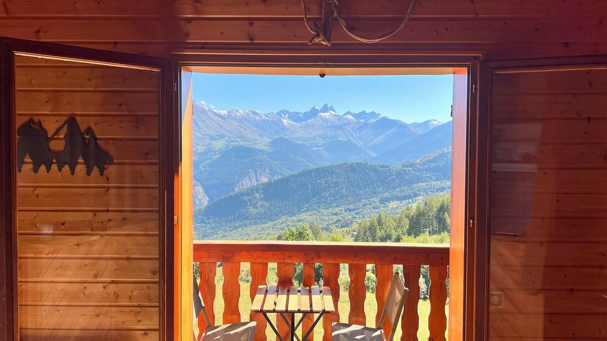 Jarrier Apartment | L'ô'd'olle, Appartement Dans un Chalet en Pleine Nature
