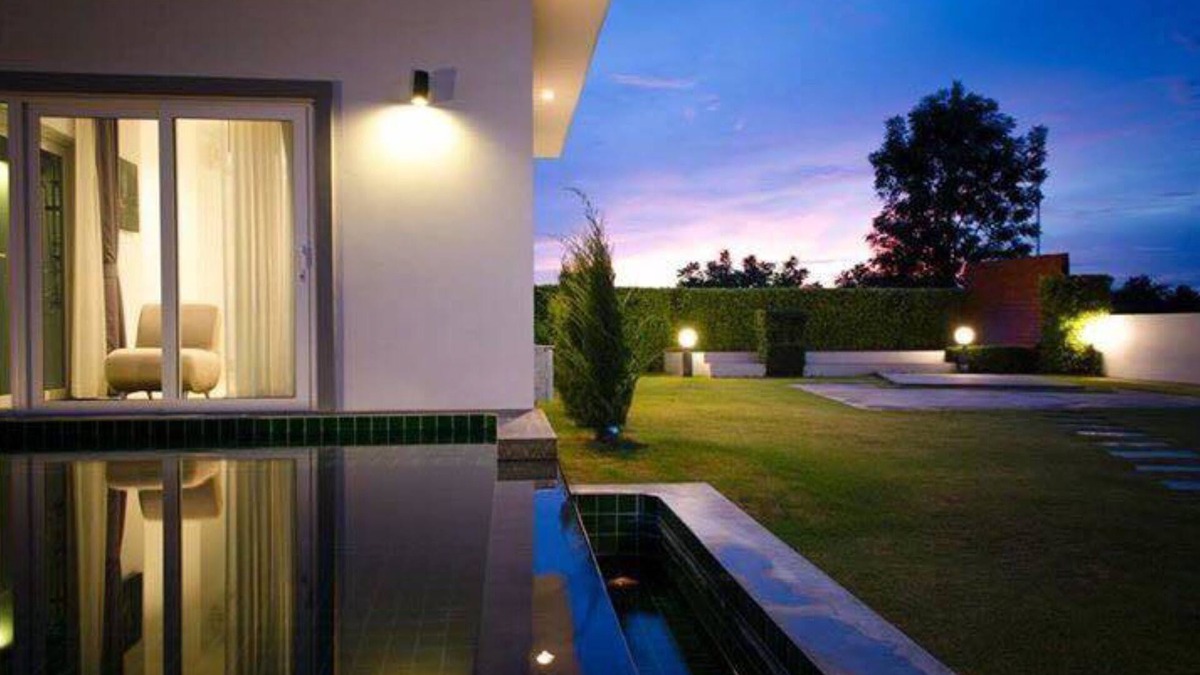 Hin Lek Fai Villa | L.A. Pool Villa Huahin