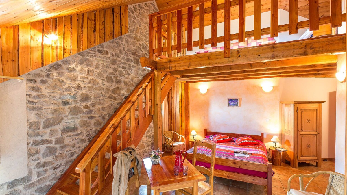 Saint-Jean-Saint-Nicolas Bed & Breakfast | L'Abondance family room private
