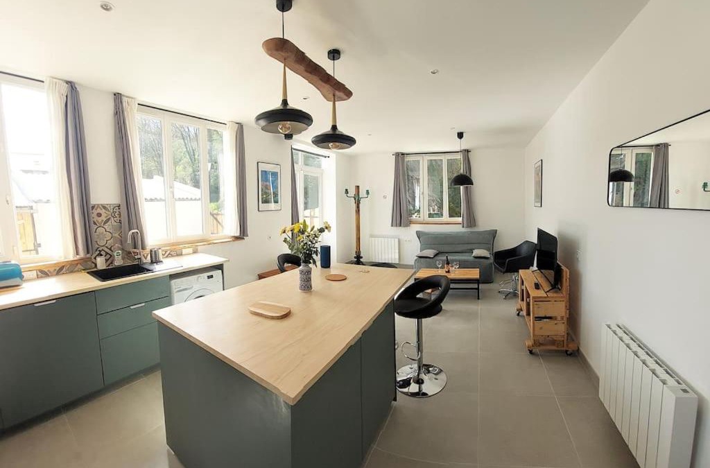 Thury-Harcourt House | L'aigrette moderne, ensoleillé et bien placé