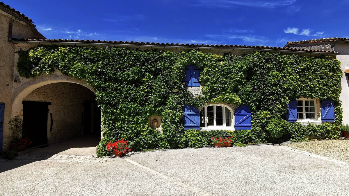 Segonzac House | L'Ancienne Distillerie - Martell | Charming holiday cottage near Cognac