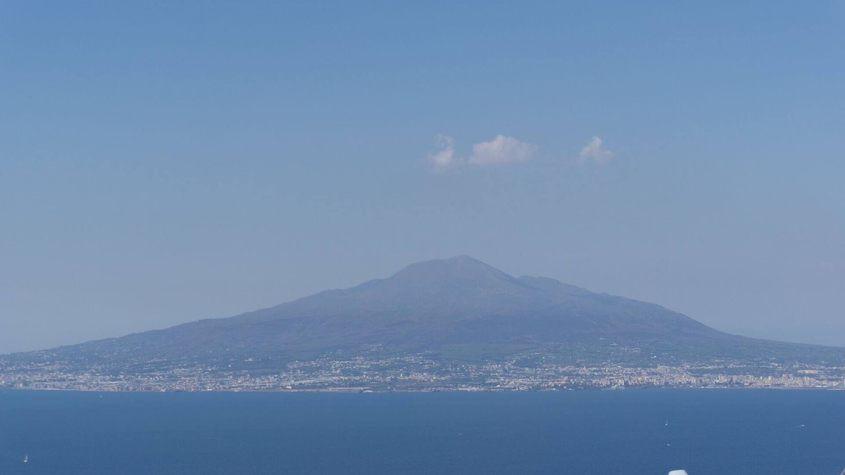 Monte Chiaro Apartment | L 'Antica Pigna Chateau - Olive Tree Apartment