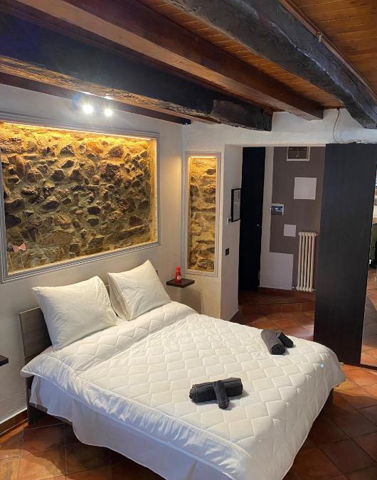 Arona House | L'antica stanza