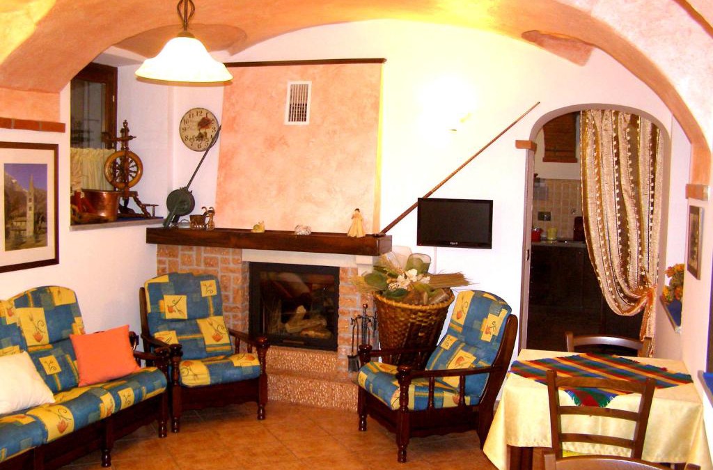 Caprie Bed & Breakfast | L'Antico Borgo Rooms Rental