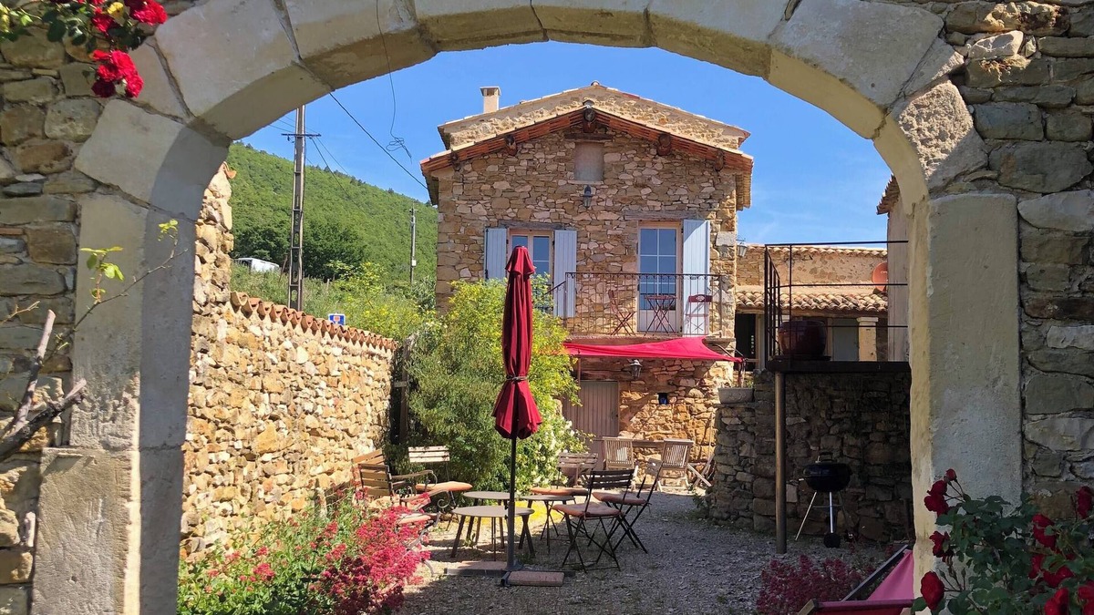 Ongles House | L'Arbre d'Alice - Charming house with swimming pool