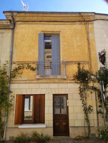 Fontevraud-l'Abbaye House | L'arbrissel