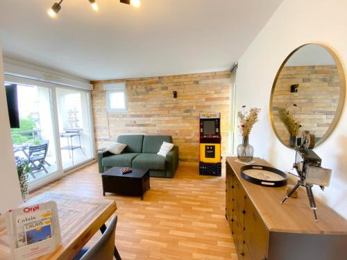 Calais Apartment | L'Arcade