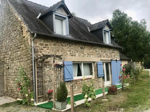 Lanrigan Apartment | L Arche Belle chambre privée après escapades au Mt st Michel et à St Malo