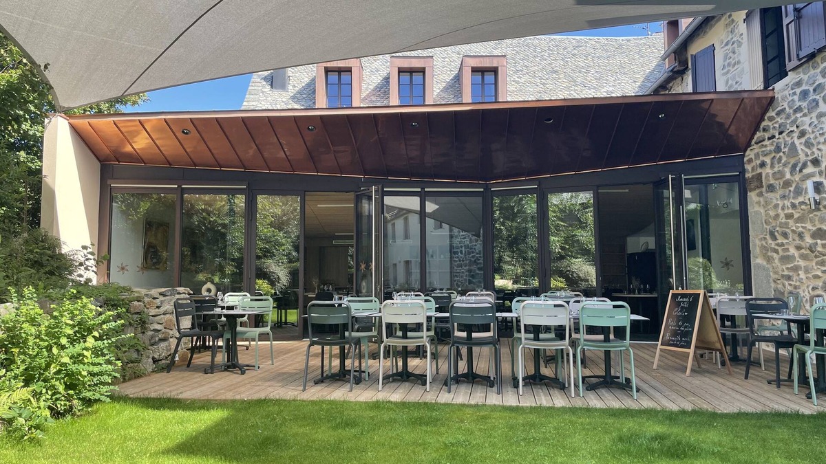 Sainte-Genevieve-sur-Argence Hotel | L'Argence