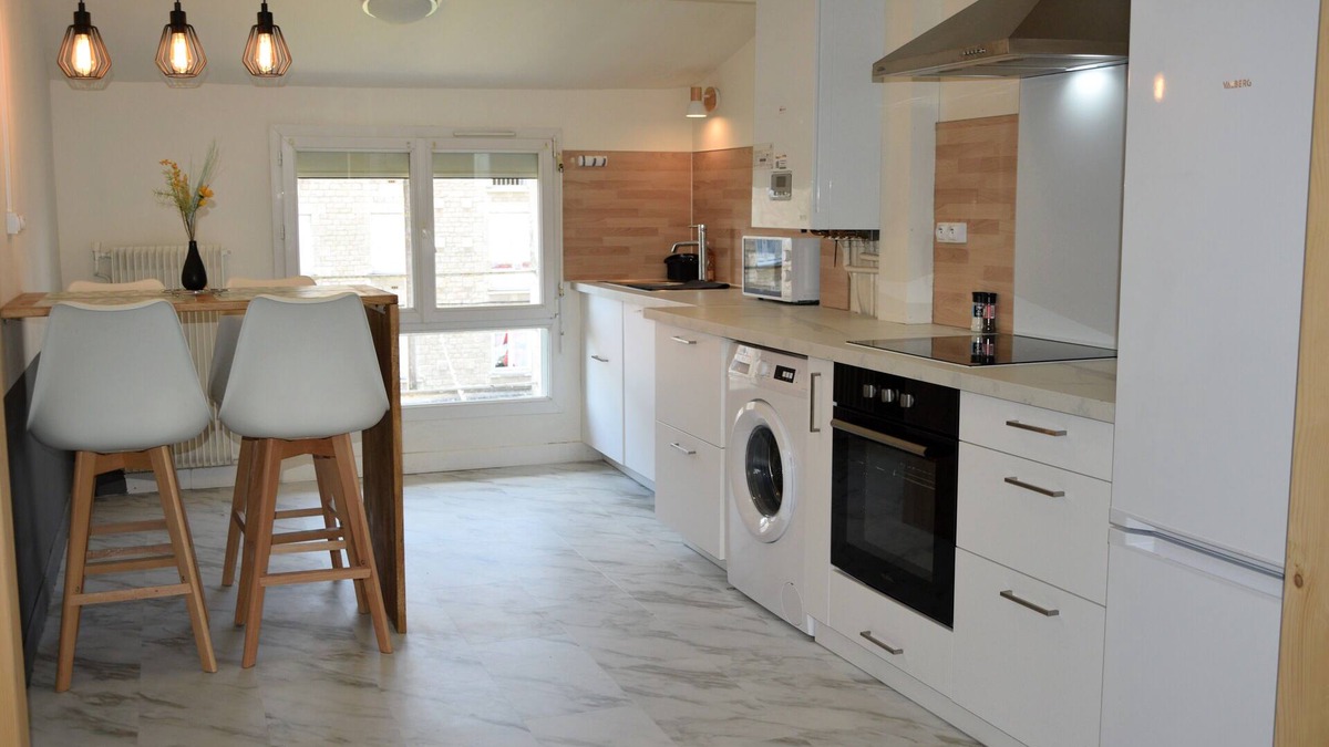 Goise-Champommier-Champclairot Apartment | L'arrêt de la Gare