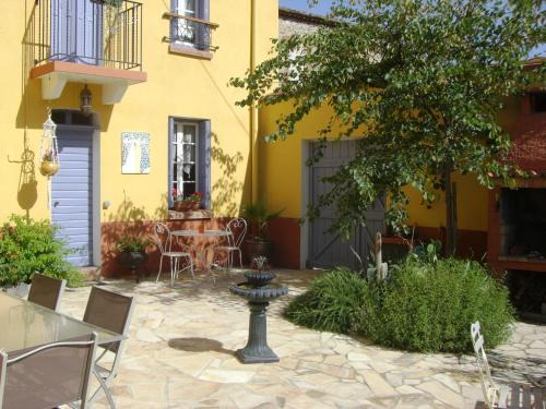 Latour-de-France Bed & Breakfast | L'Art de Vivre