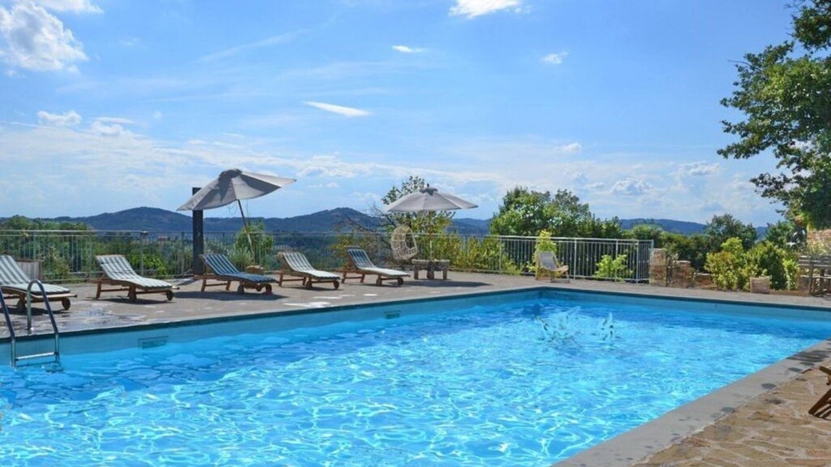 Gualdo Tadino House | L'Assiolo - Cottage with swimming pool