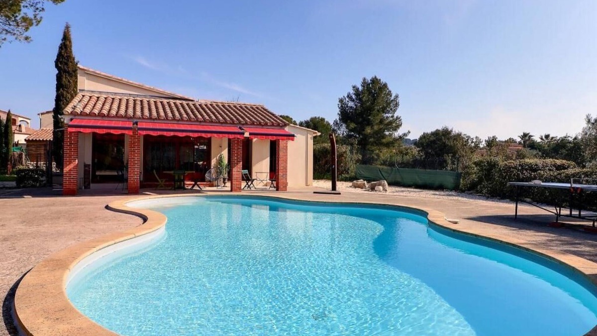 Aubais Villa | L'atelier - Atypical loft with swimming pool and 3* garden
