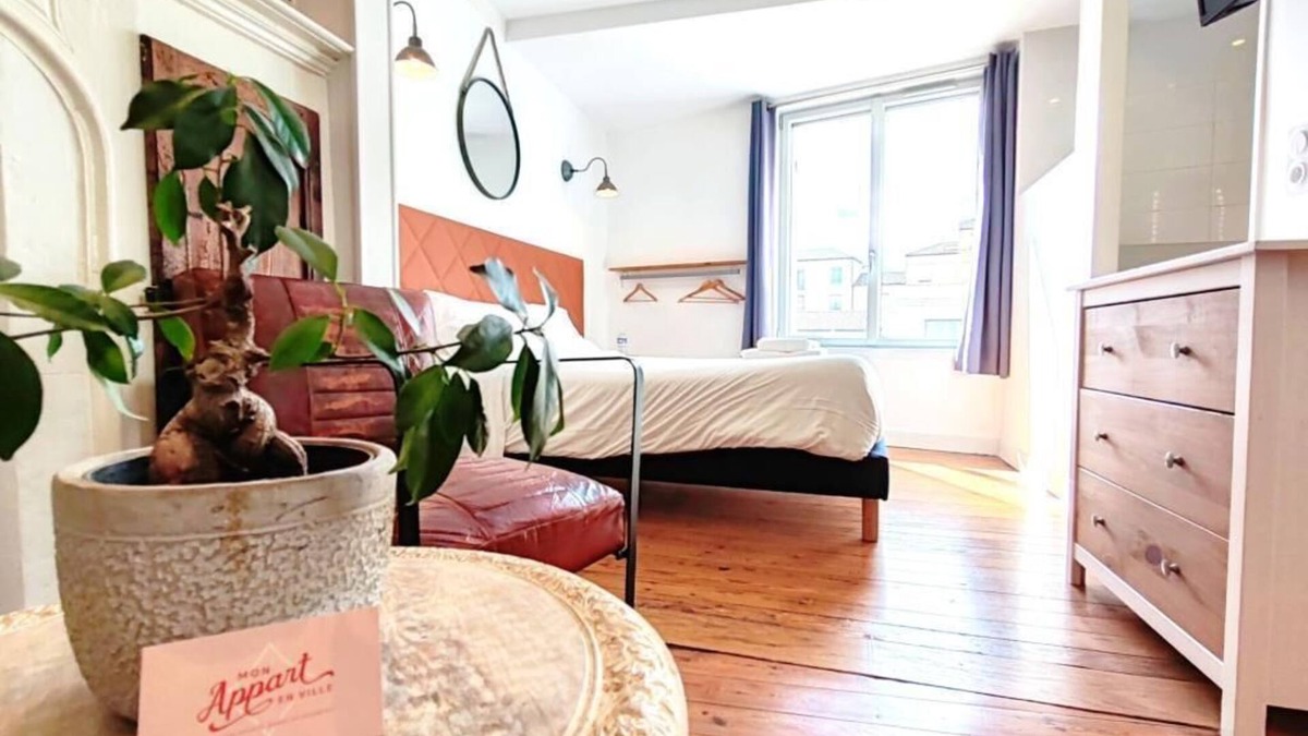 Perigueux Apartment | L'Atypique - Historical Charm and Modern Comfort in the Heart of Périgueux.