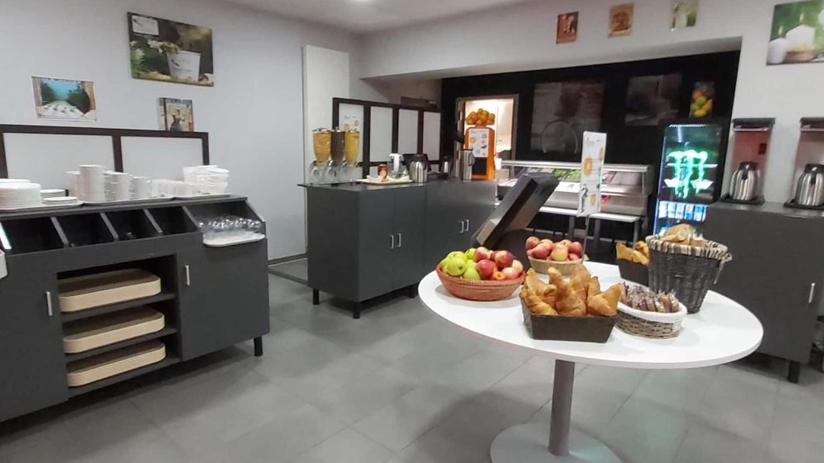 Peronne House | L'Auberge des Remparts