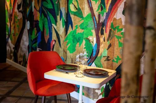 Auchay-sur-Vendee Hotel | L'authentik petit hôtel LE REFUGE DE MAMIE YO