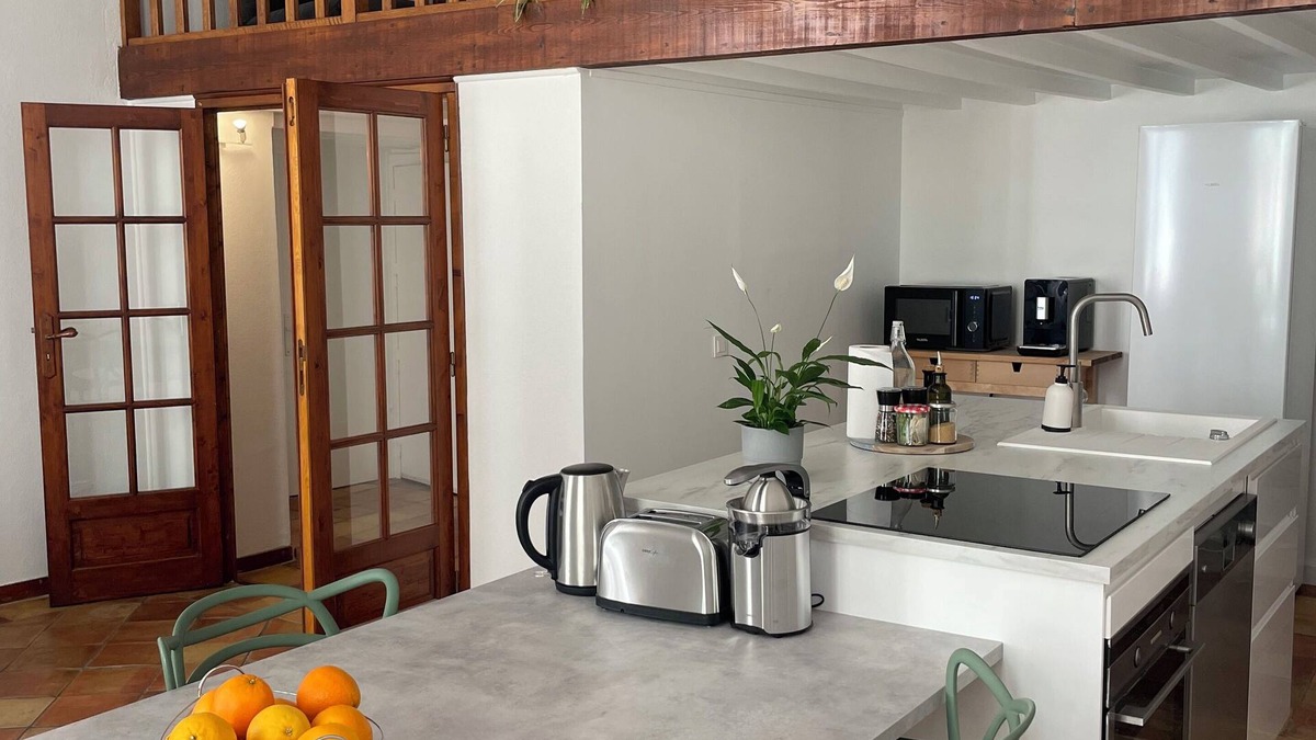 Aix-en-Provence Historic Centre Apartment | L'Authentique - A Journey to Provence