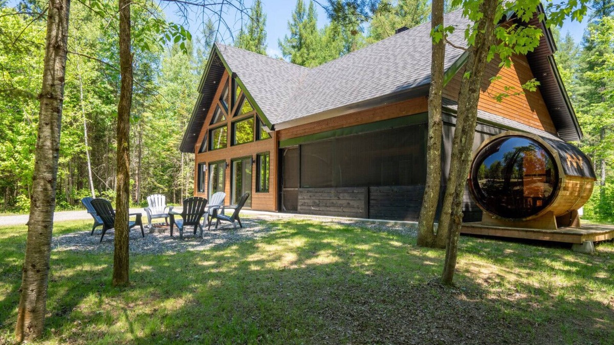 Matawinie Regional County Municipality Ski Chalet | L'Aventurière | River & Kayaks | Hot Tub | Sauna