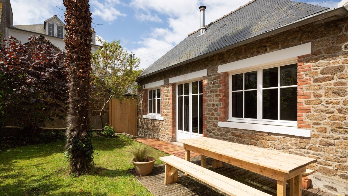Saint-Servan House | L'Echappée - One Bedroom House, Sleeps 4