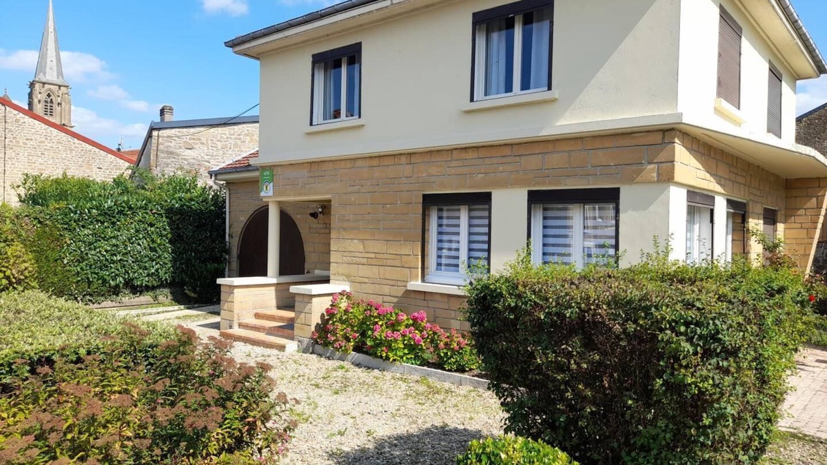 Mouzon House | L'EMBELLIE - MOUZON - Gîte