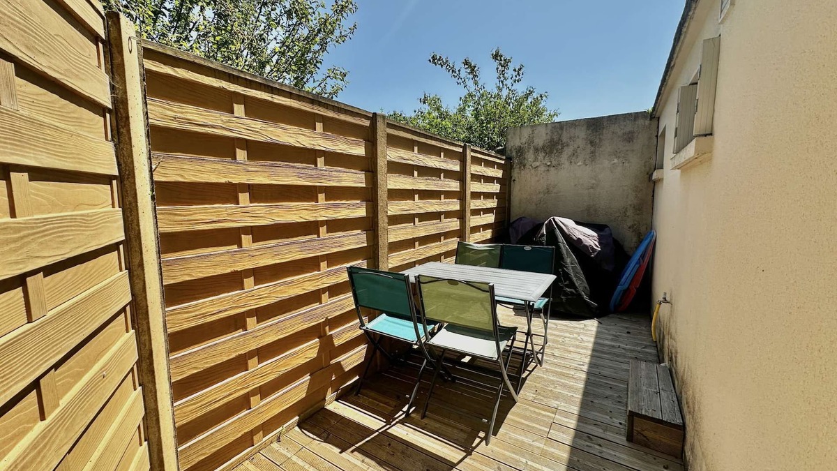 Asnelles Apartment | L'Émeraude, apartment with terrace near the beach