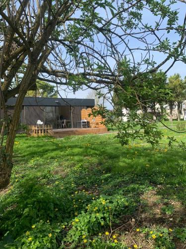 Aigrefeuille-d'Aunis Apartment | L'endroit : Studio de jardin adapté PMR 40m2