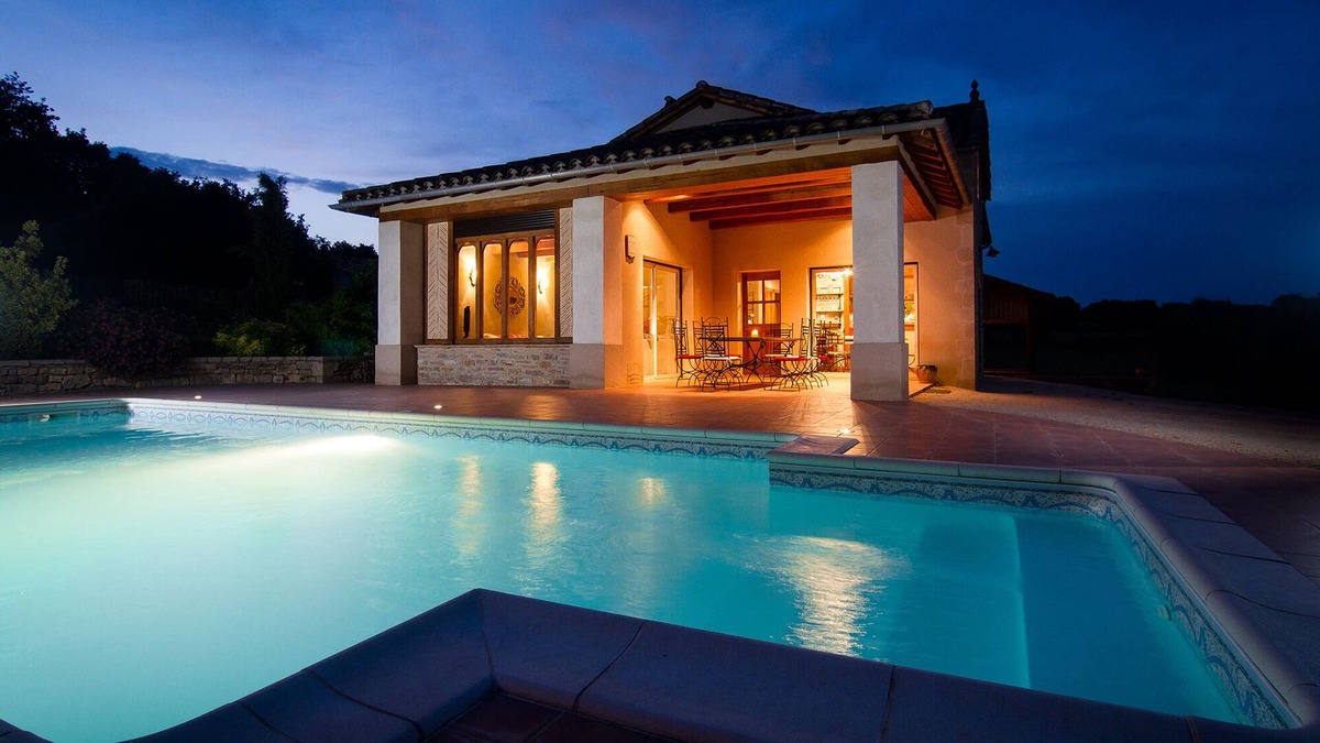 Caylus House | L'Ensoleillée, beautiful holiday home near a medieval village
