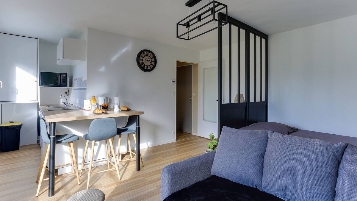 Noyal-Chatillon-sur-Seiche Apartment | L'Escale Bretonne - Studio à 20min de Rennes centre