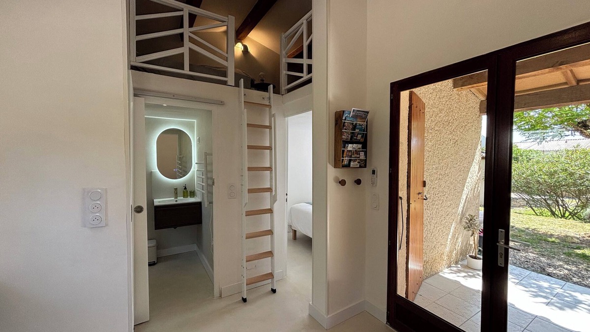 Saint-Martin-d'Ardeche House | L'Escale at the gateway to the Ardèche Gorges!