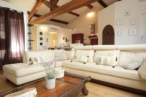 Saint-Paul-et-Valmalle Apartment | L'Estaou de Julie- Meublé de Tourisme 4 Étoiles
