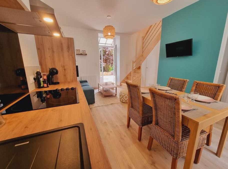 Pontivy Apartment | L'Eucalyptus - Centre ville - Terrasse