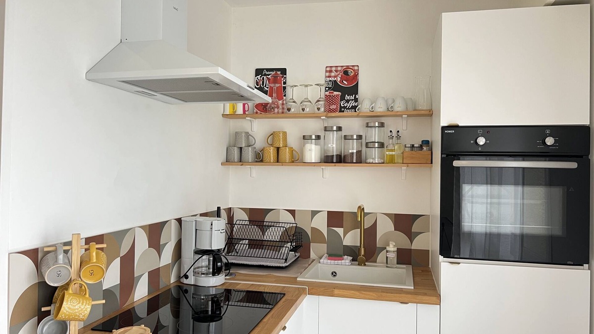Calais Apartment | L'Evasion a cosy flat stone's throw from beach