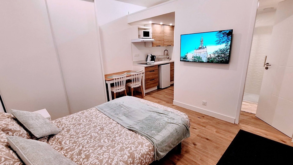 Aussonne Apartment | L'Extension - Studio with air conditioning - Meet area (Parc des Expos)/7 min Airport