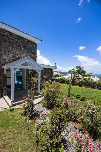 Saint-Pierre Bed & Breakfast | L'Hacienda