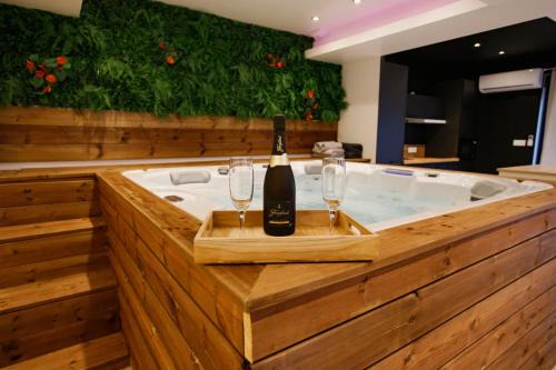 Fontaine-Notre-Dame Apartment | L'Hakuna - Suite & Spa