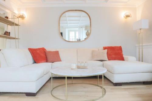 Wahlbach Apartment | L 'imperial, Elegance & Volupté