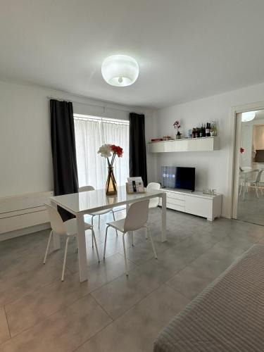Laghi Apartment | L'incanto Home 2