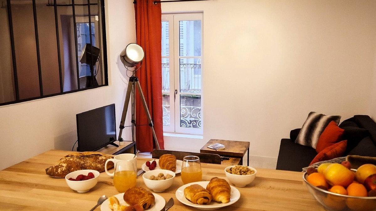 Villefranche-de-Rouergue Apartment | L'Indus 3* Netflix, Disney+, WIFI, Coeur de Bastide