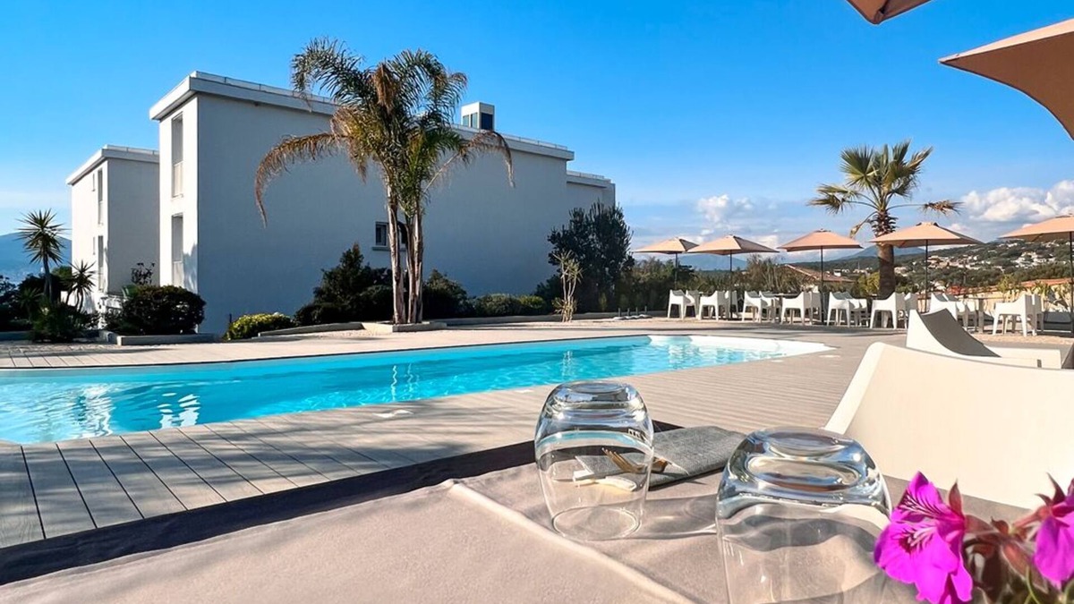 Pietrosella Hotel | L'Isolella